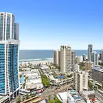 Kids Stay Free In Ocean View 1 Bedroom Spa Apartment At Circle On Cavill - Q Stay