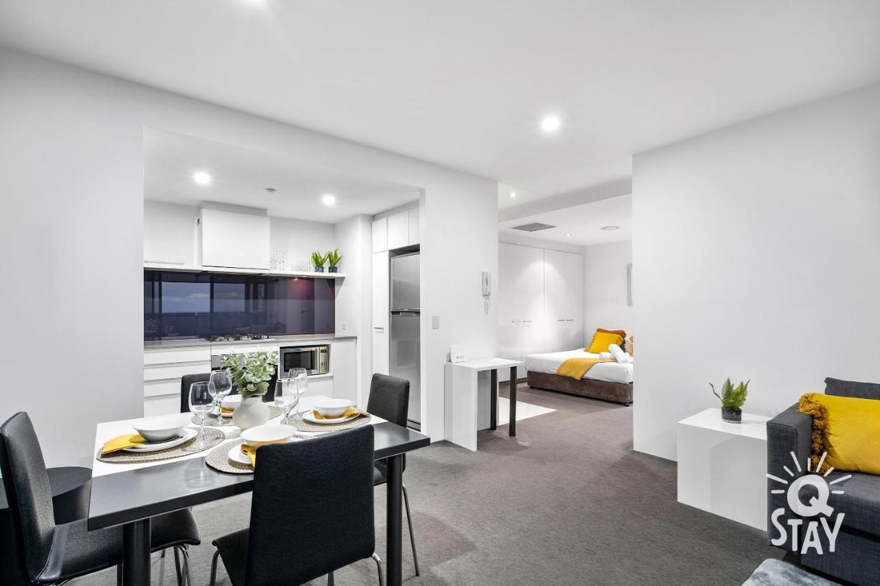 Apartment Kids Free In Ocean View 1 Bedroom Spa At Circle On Cavill - Q Gold Coast