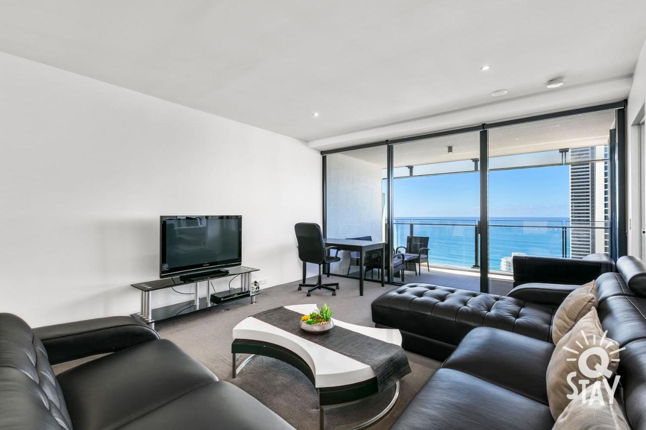 Apartment Kids Free In Ocean View 1 Bedroom Spa At Circle On Cavill - Q *