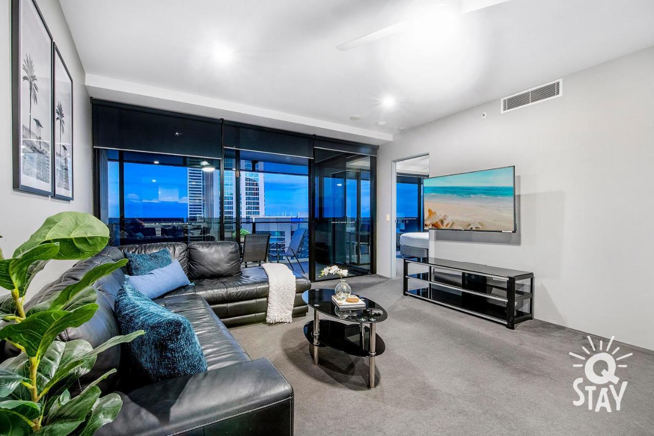 Apartment Kids Free In Ocean View 1 Bedroom Spa At Circle On Cavill - Q *