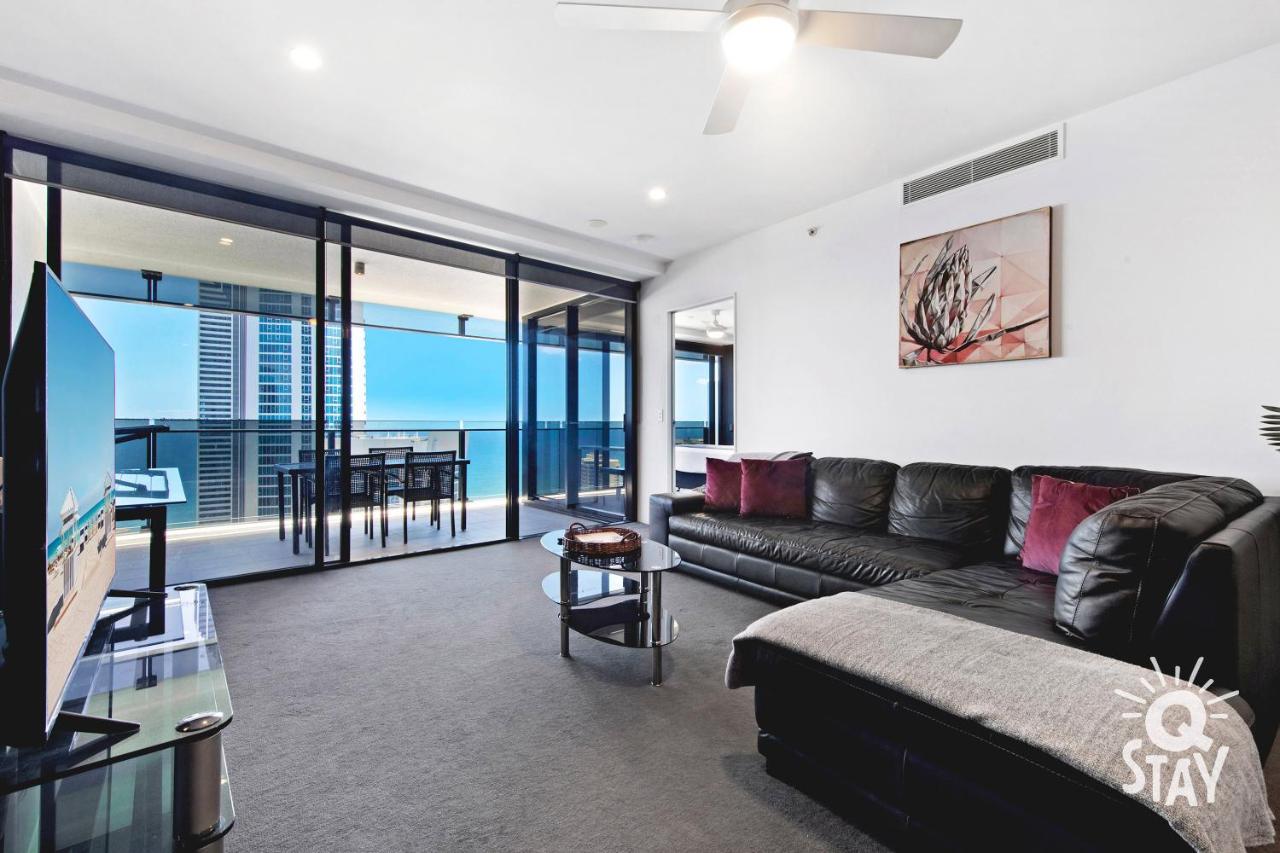 Apartment Kids Free In Ocean View 1 Bedroom Spa At Circle On Cavill - Q *