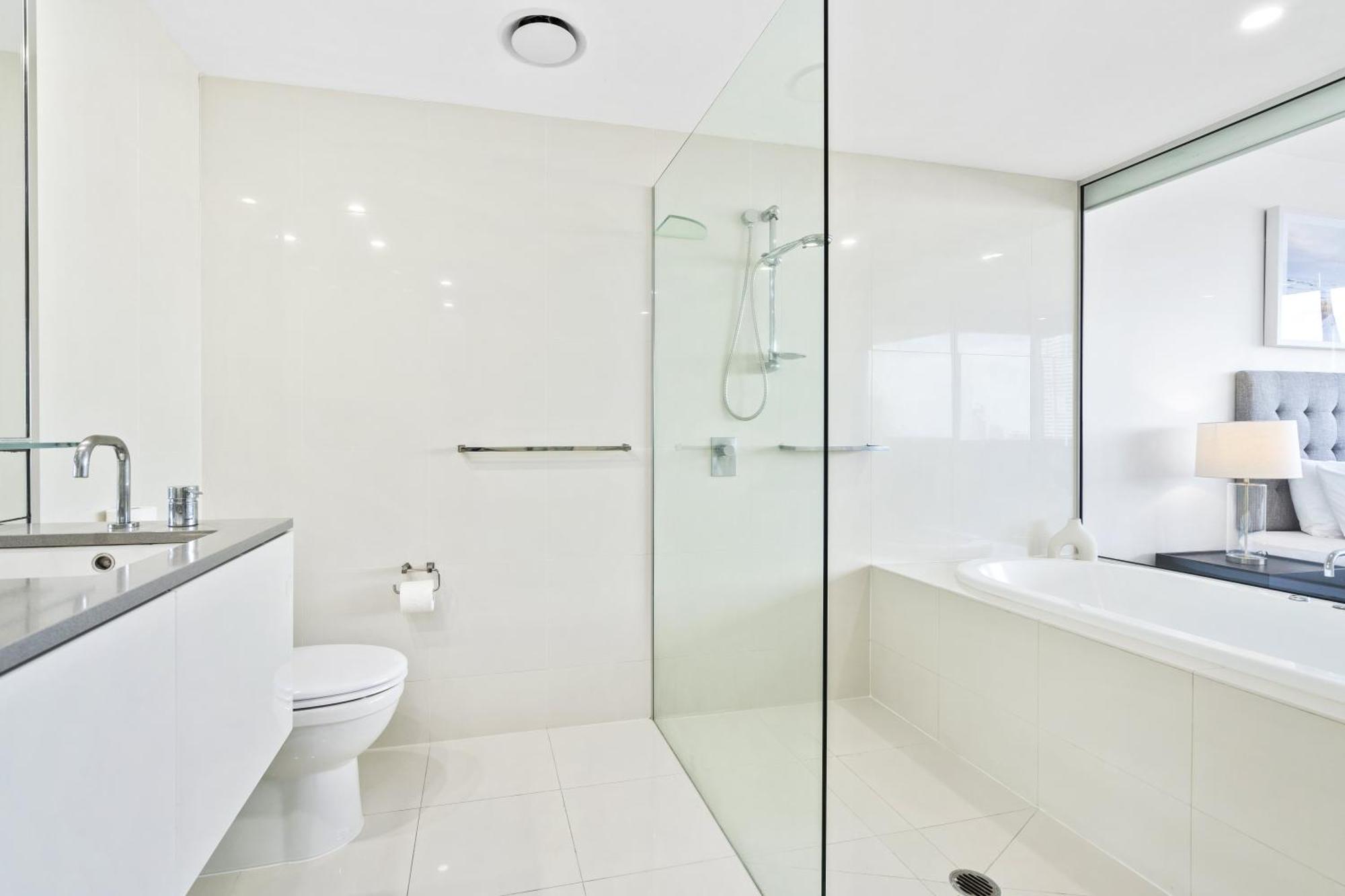 Kids Free In Ocean View 1 Bedroom Spa At Circle On Cavill - Q Apartment